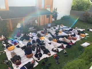 Sesión al aire libre en Edge City Patagonia